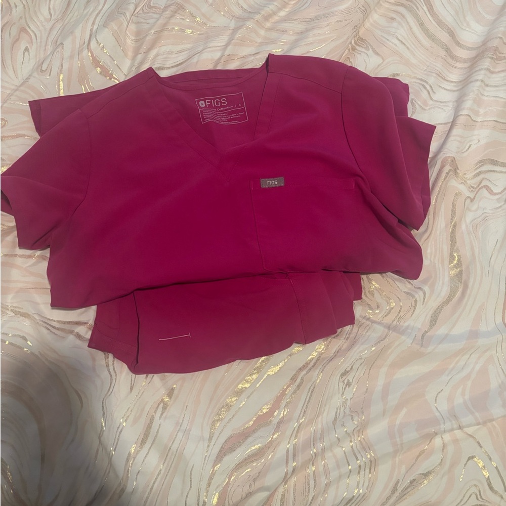 Figs Women's Vivid Pink Blouse
